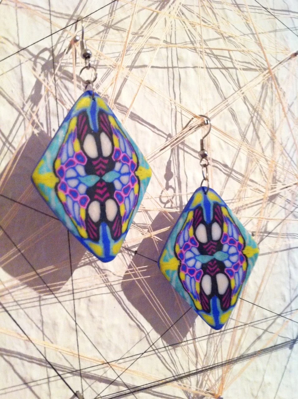 ELECTRIC JUNGLE6.1-25€.JPG