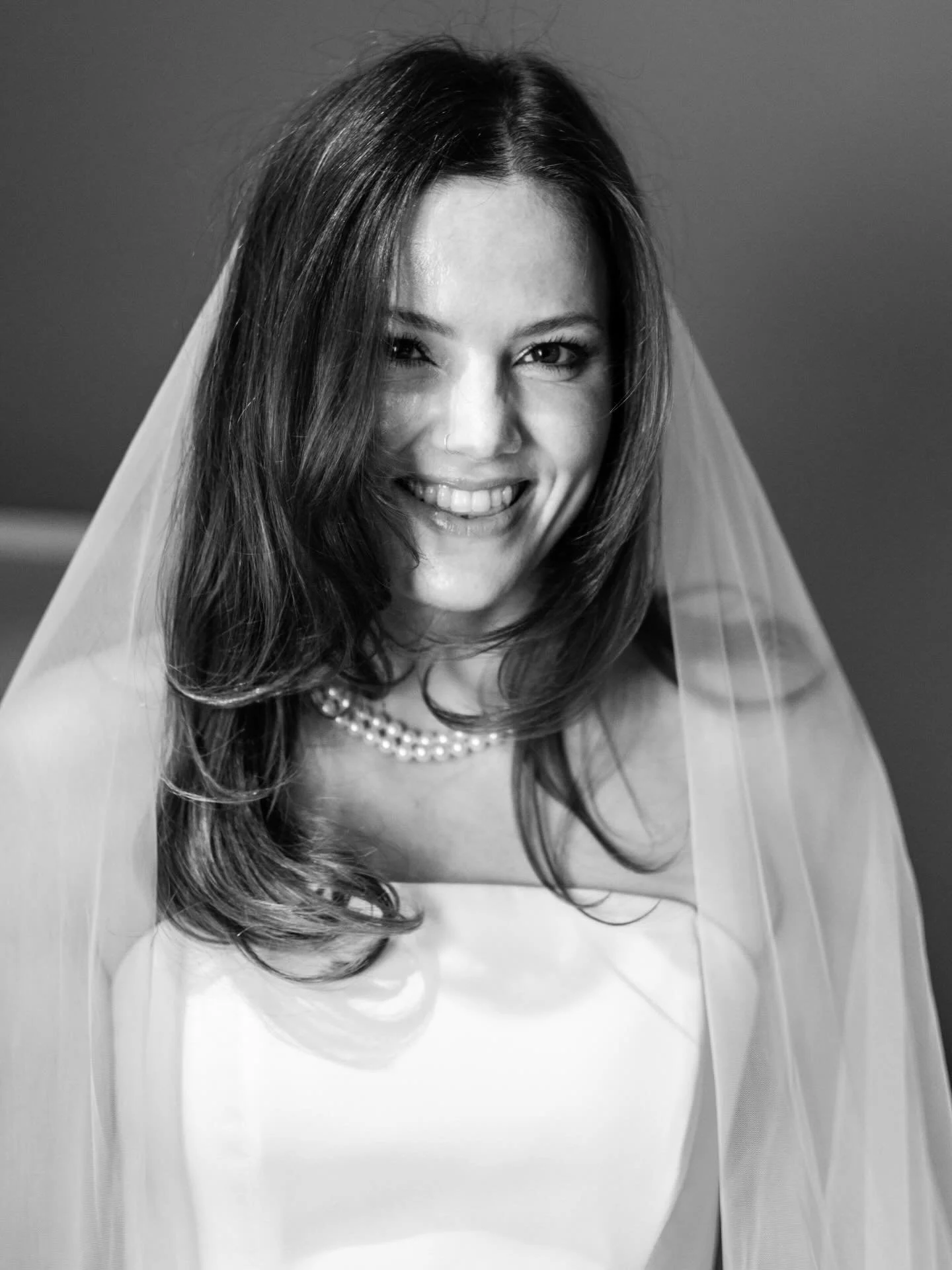 🤍

#portrait #bride #bridalportrait #bridal #documentary