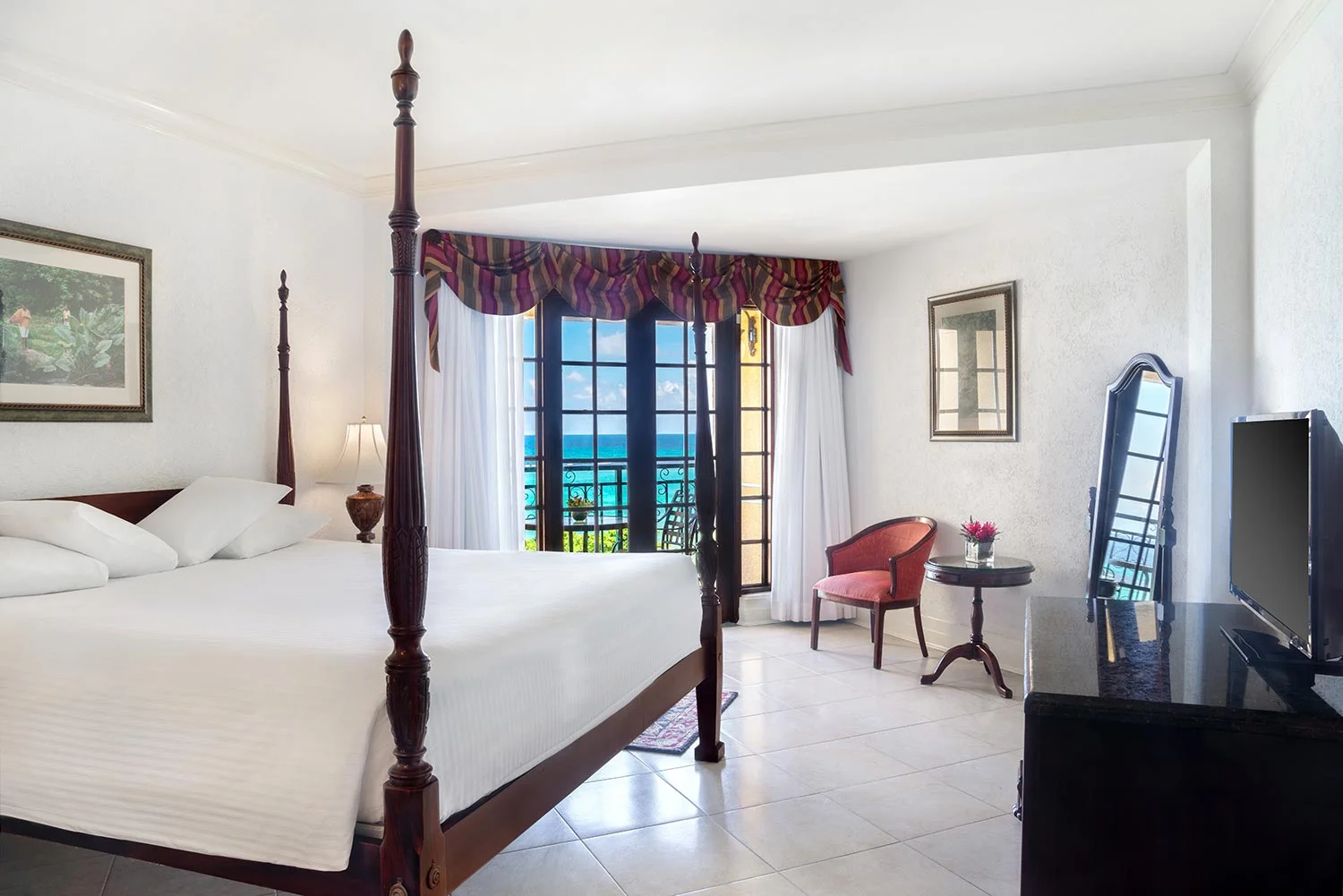 Diamond Ocean View Concierge Indulge in personalized service paired with picturesque views. Concierge: 7:00 am - 10:00 pm Starting at $267.00/per night