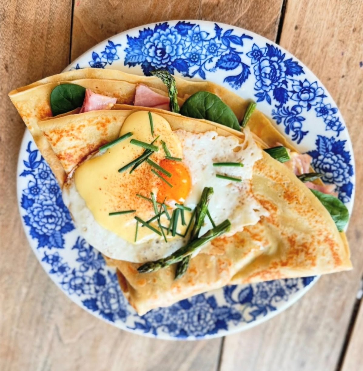 Mo day is the final day of our spring menu!! If you are craving a Crepe Benedict, now is your chance!