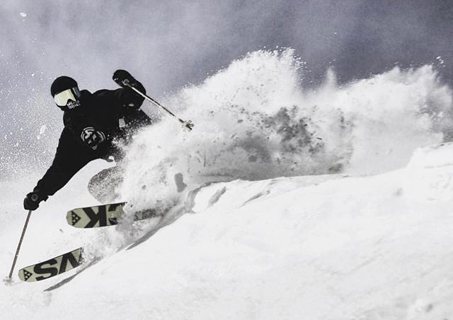 Dashing through the snow! ❄️
📸: @_tg____  #GlobalSalesGuys #SolutionsForSpecialtyRetail
&bull;
#christmasiscoming #countdownison #blackcrows_skis #blackcrows #skiing #ski #skimore #sendit #snow #powderday #powpow #winter