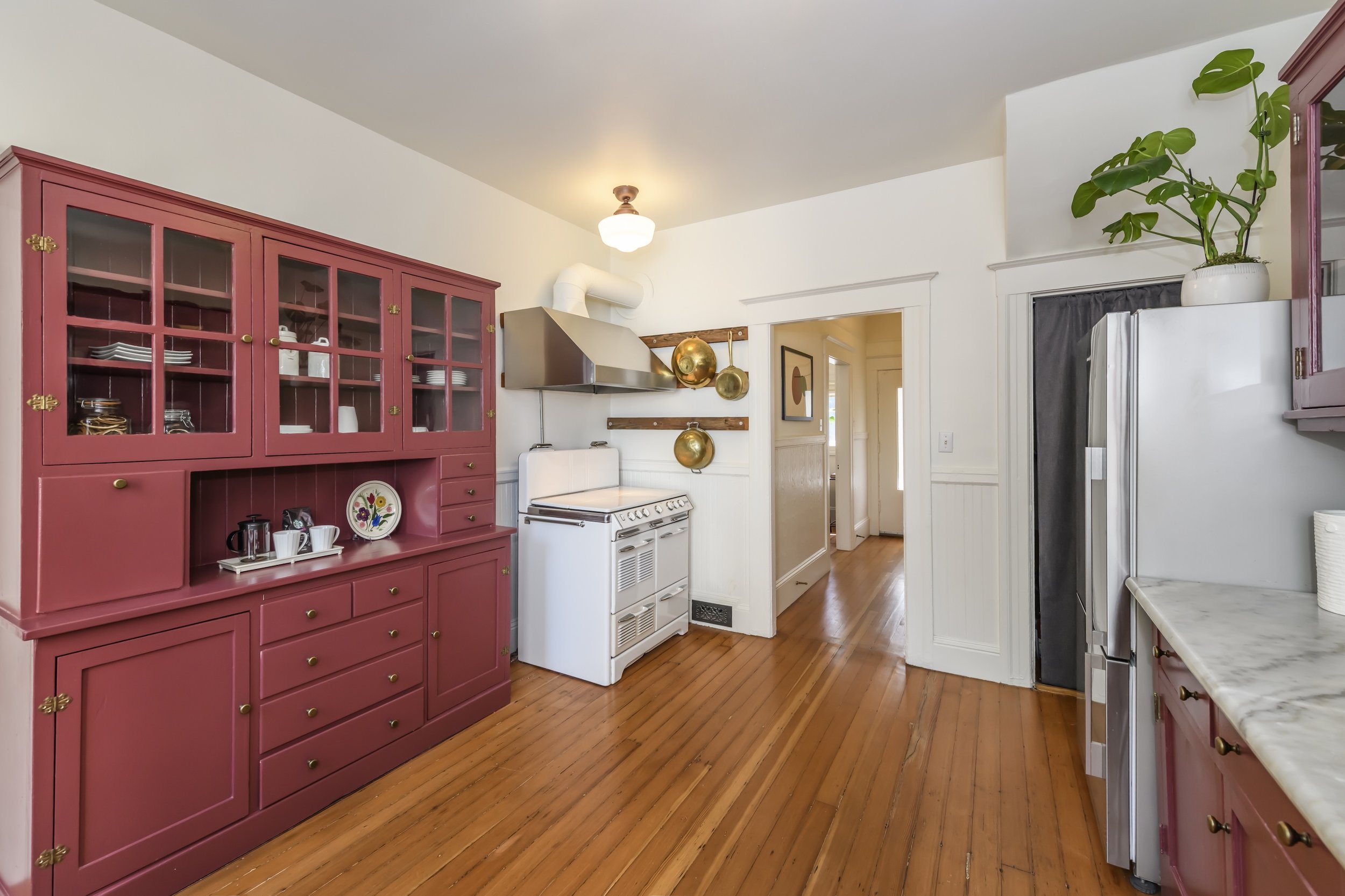 kitchen 2 copy.jpg