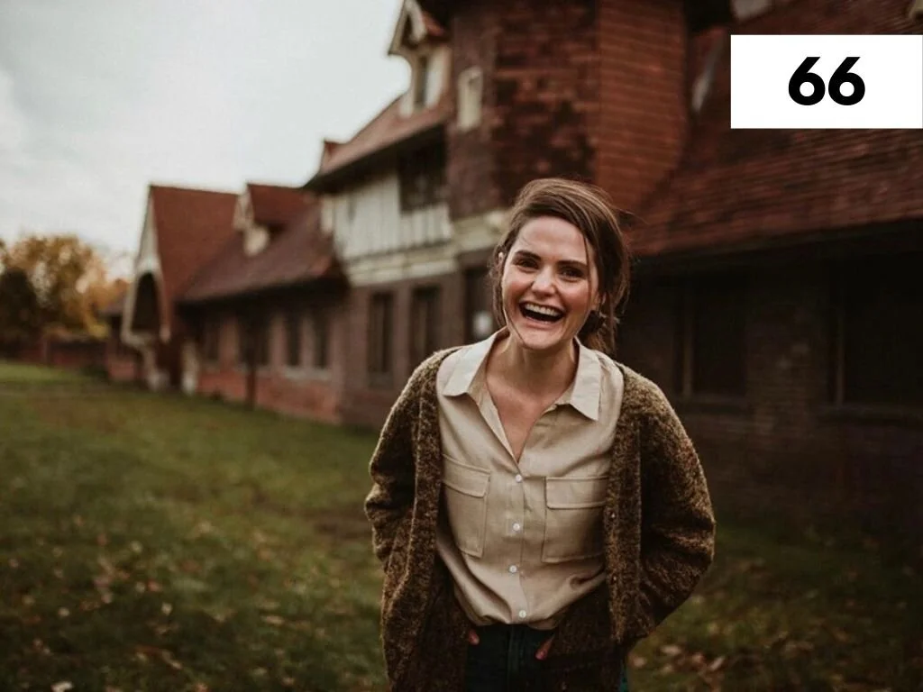 Being Present for What Matters with Kylie Stephens (Putting Down Our Phones + Her Journey to Minimalism)