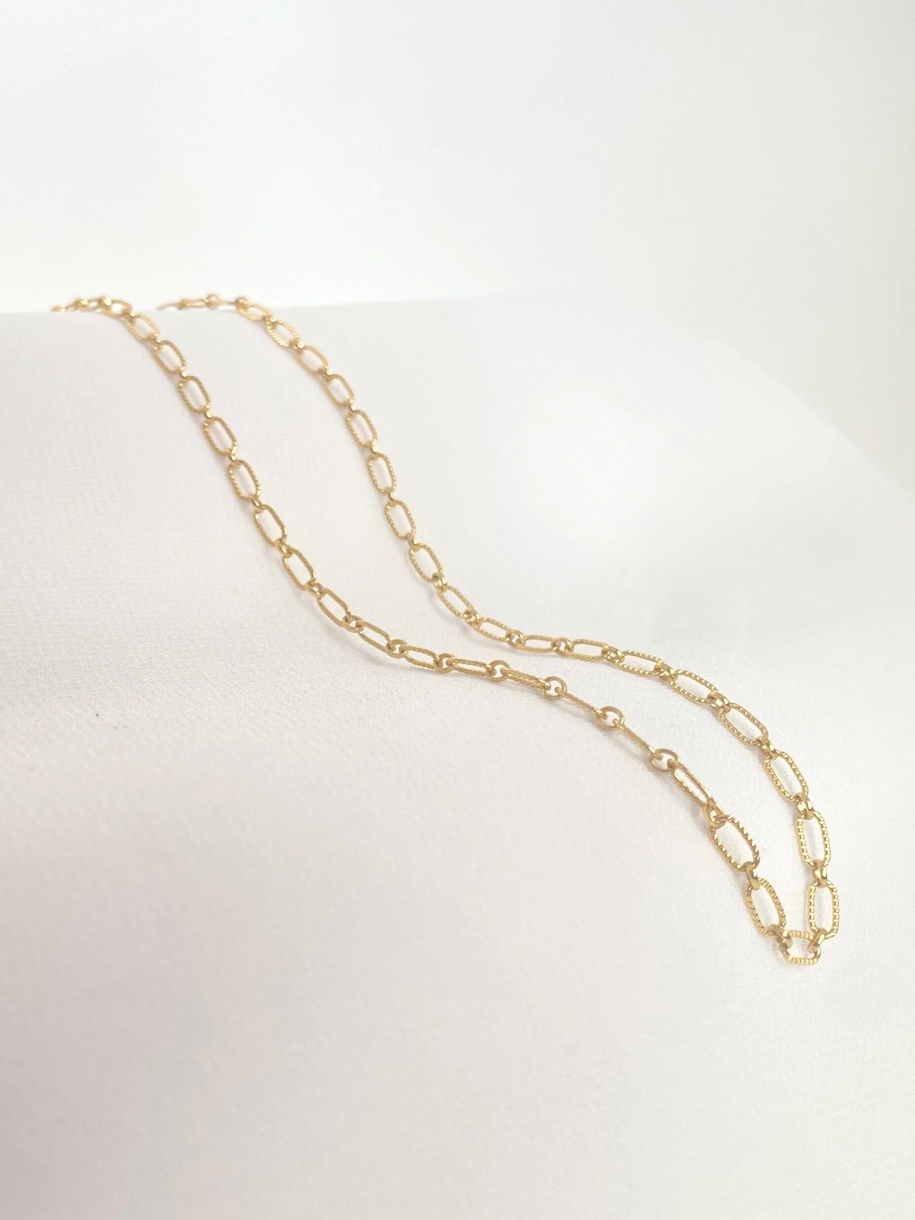 Lucy Textured Paperclip Chain Necklace 