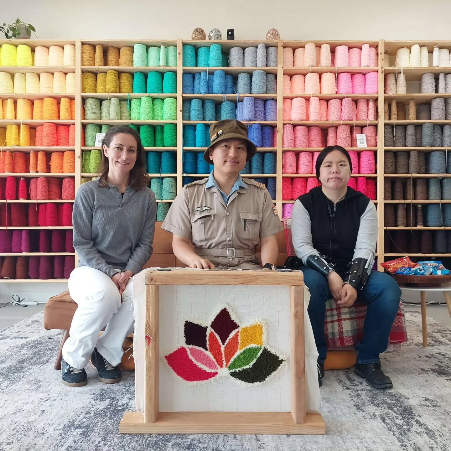 Last week, we made a much anticipated trip to Tuft World @tuftworlddfw , an incredible rug tufting workshop in Wylie, TX opened just a few months ago by Goldmark artist and friend Elain Chang @lazycoffeedesign !

We really enjoyed designing our own d