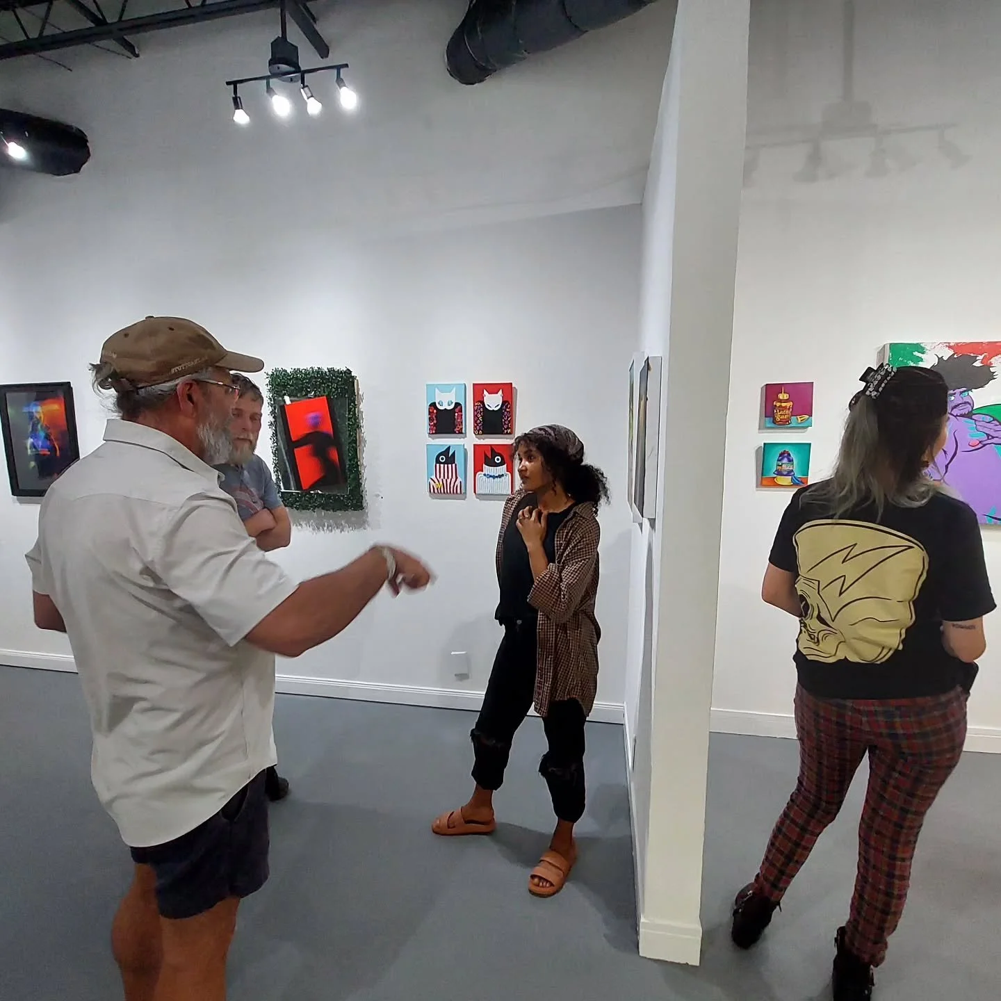 Photos from last month's opening reception of "Night Shift", a group exhibition of works by 22 selected Goldmark artists and Dallas artists, curated by Goldmark artist Raymond Butler @kid_rayb !

The exhibition is still on display through 3