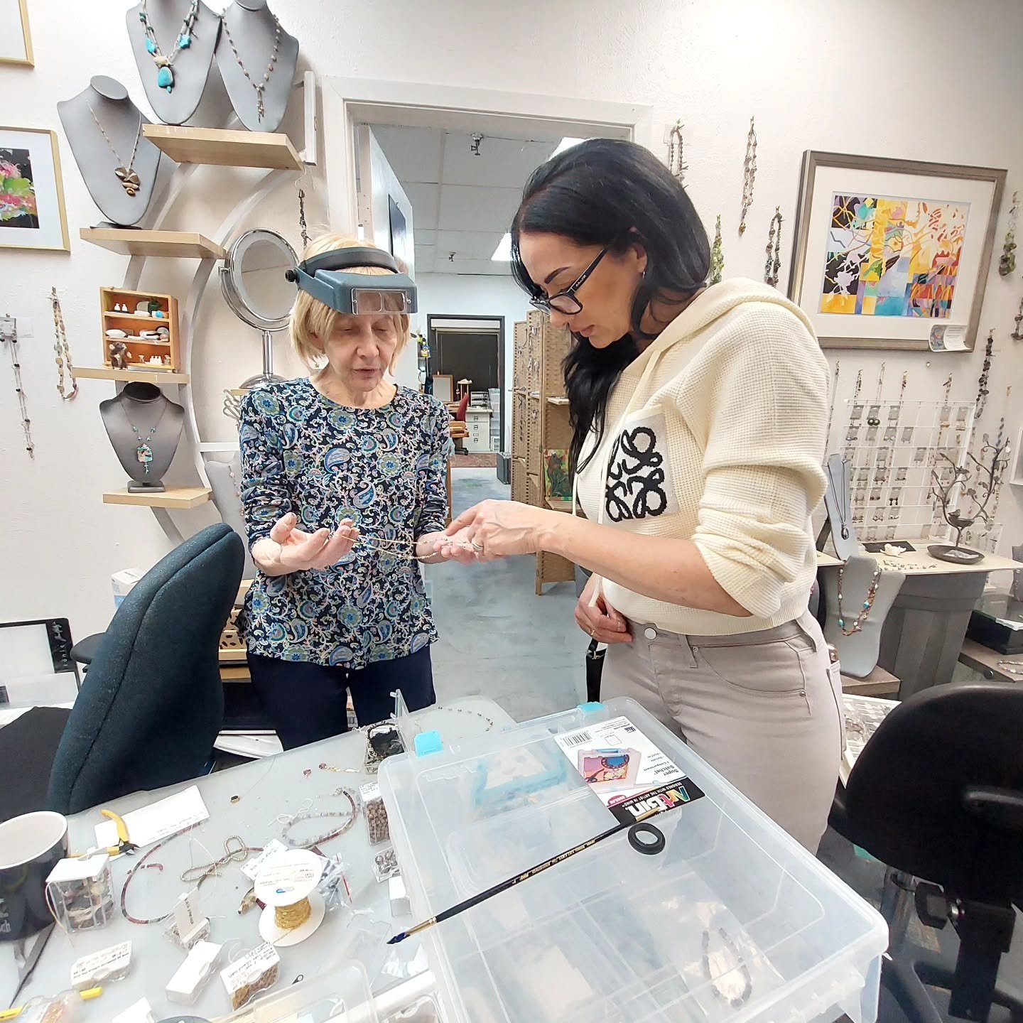 Goldmark artist Shelley Rosenbloom @shelleybreen is one of the 170+ members of the Goldmark artist community who will be opening their private art studios to visitors during the Goldmark Cultural Center's Spring Art Walk on Saturday 4/11 and Sunday 4