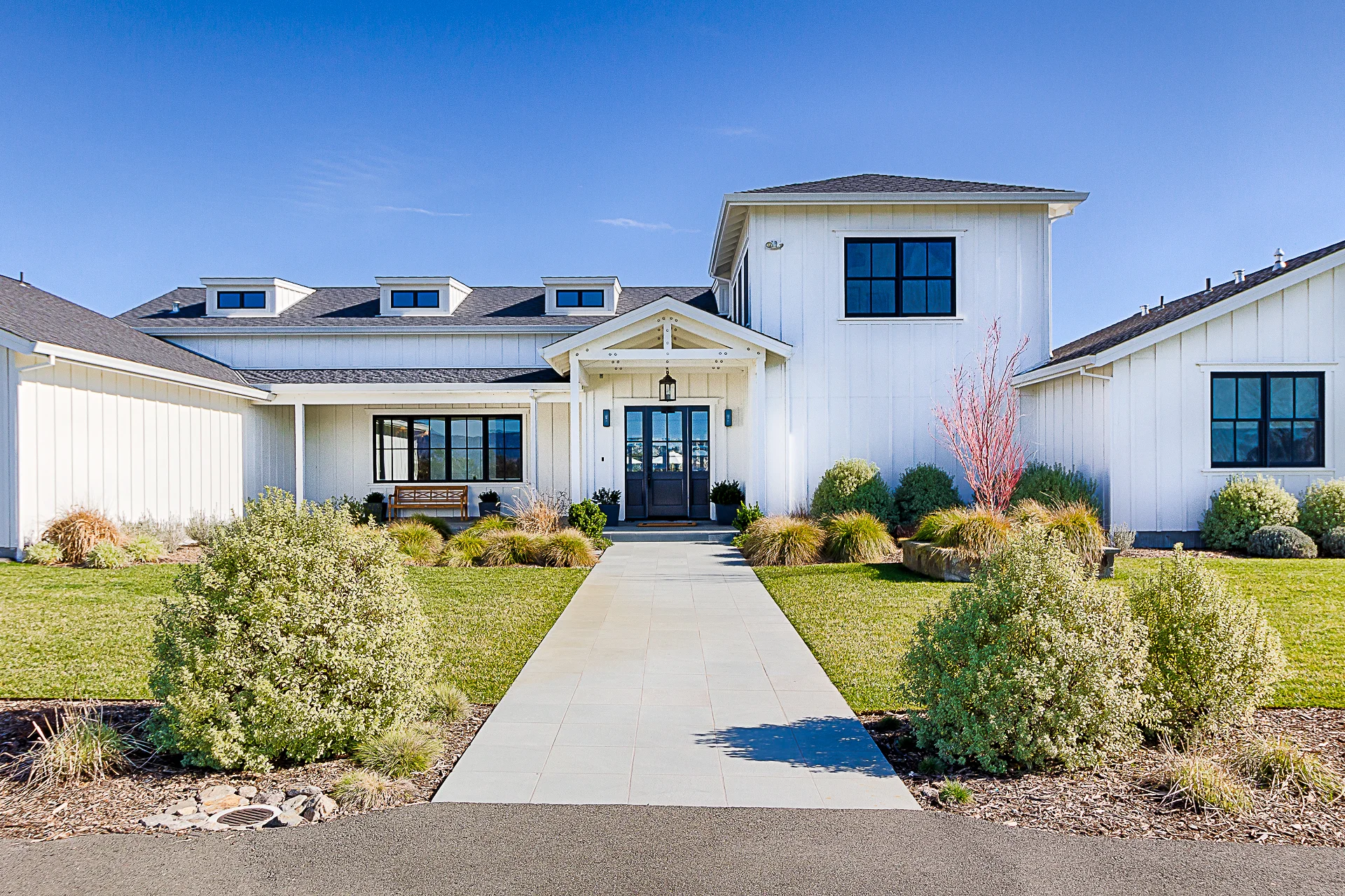  This beautiful newly built modern Sonoma Farmhouse is situated on the east side of Sonoma on 5+ acres. The home looks east over adjacent vineyards with view of the Mountains to the north and east. &nbsp;  The house occupies 5,800 square feet with 5 