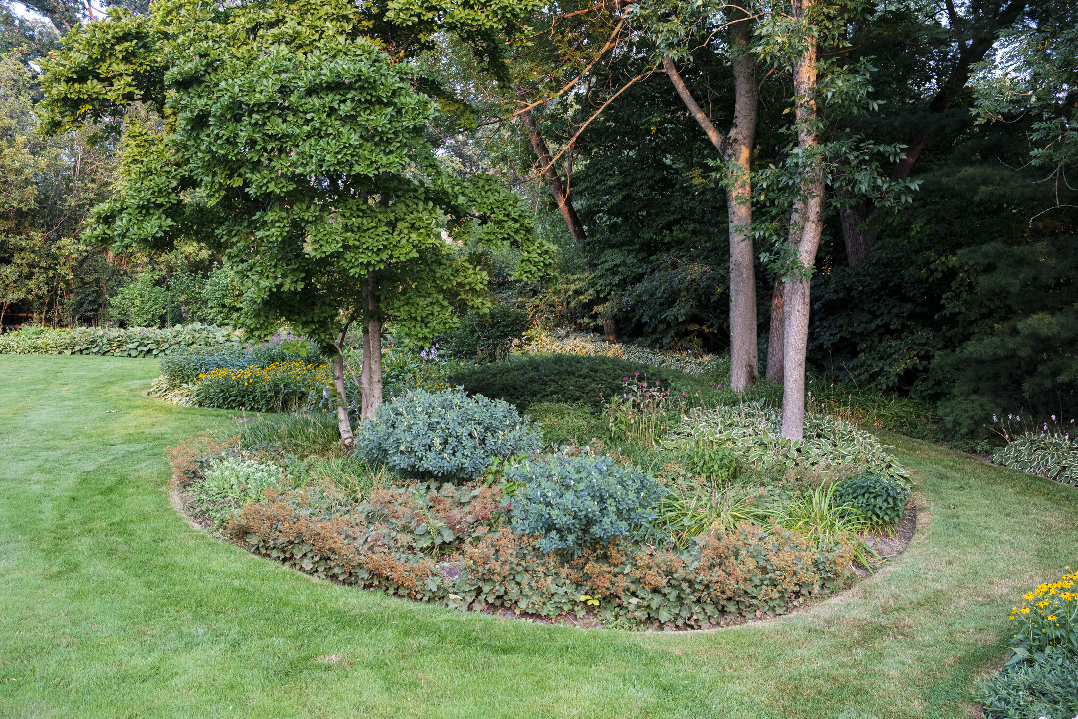 11 Small Circular Garden.JPG