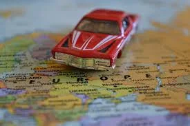 EU Investigates German Car Manufacturers for Collusion