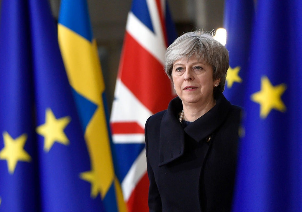 After Parliament rejected her Withdrawal Agreement by a margin of 230 votes, Prime Minister Theresa May kept her position when she won the subsequent motion of no-confidence by a margin of 19 votes (flickr).