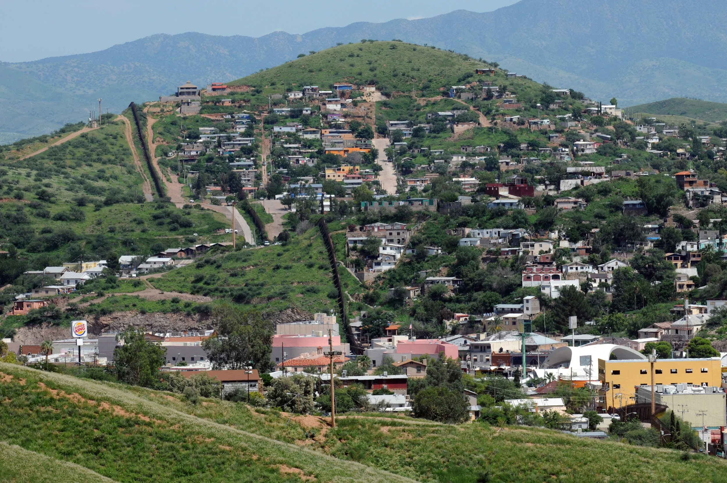 The city of Nogales, Arizona garners national attention after the president’s declaration of a national emergency at the border. (Wikimedia Commons)