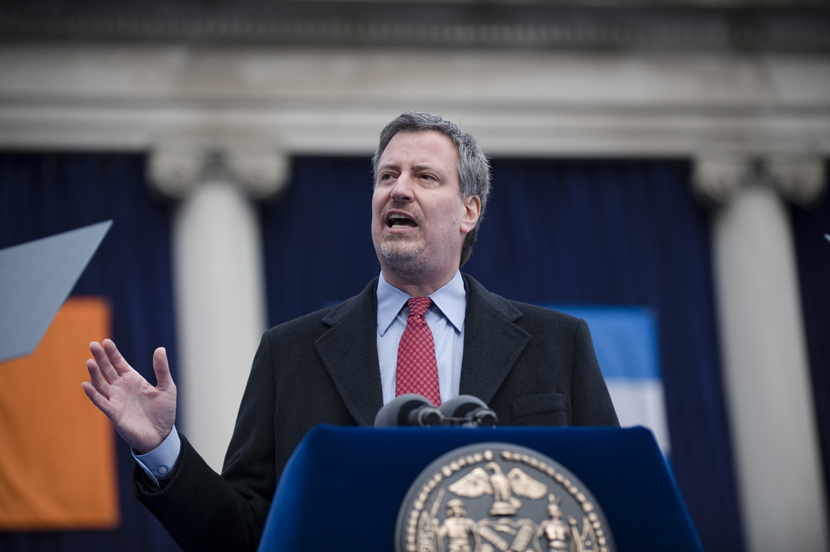 New York City Mayor Bill de Blasio pushes back against Amazon’s changing policies in his city. (Wikimedia Commons)