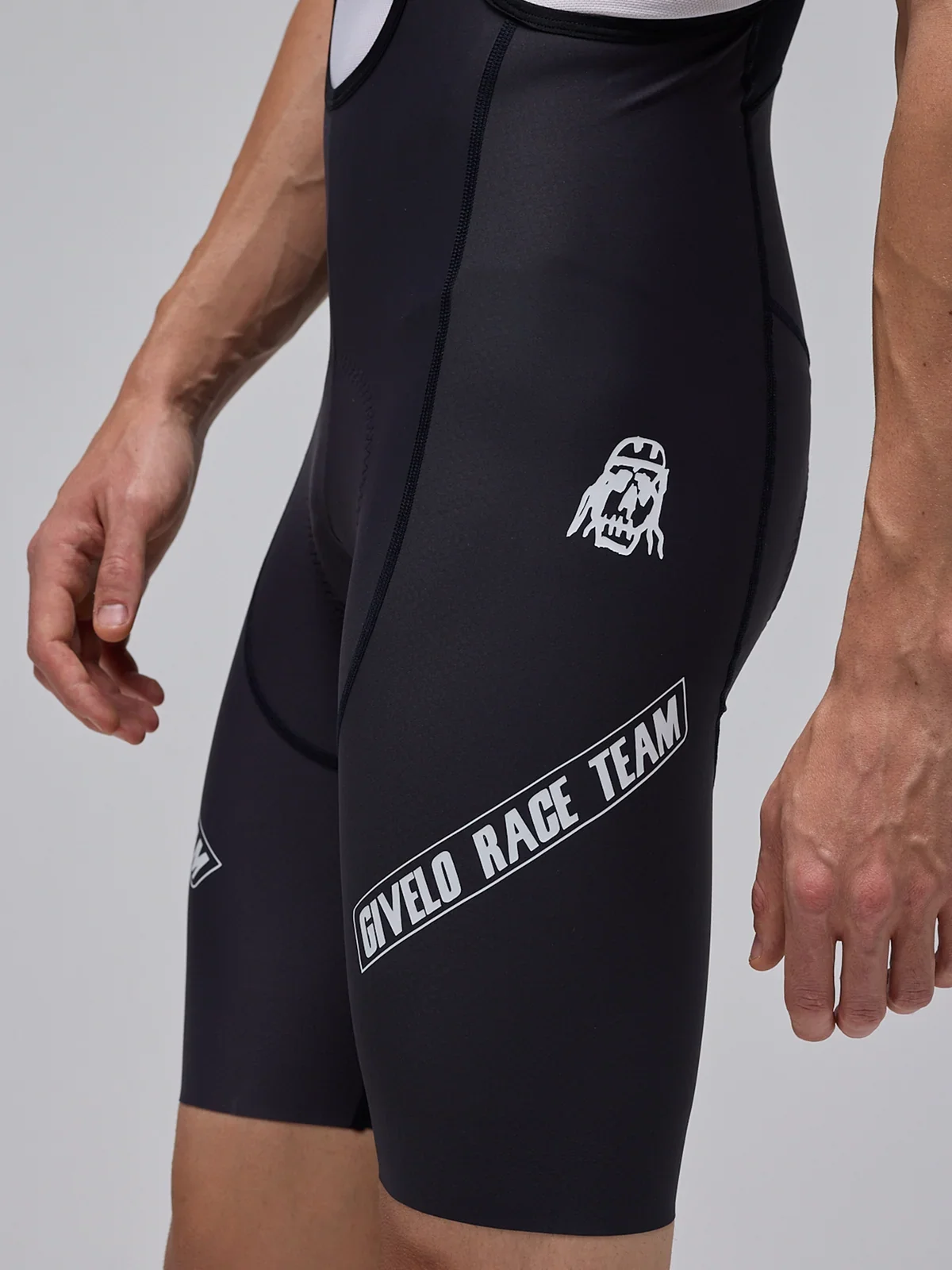 GVLRTMEN_SG90ULTRABIBSHORTS-SHADOW18106.webp