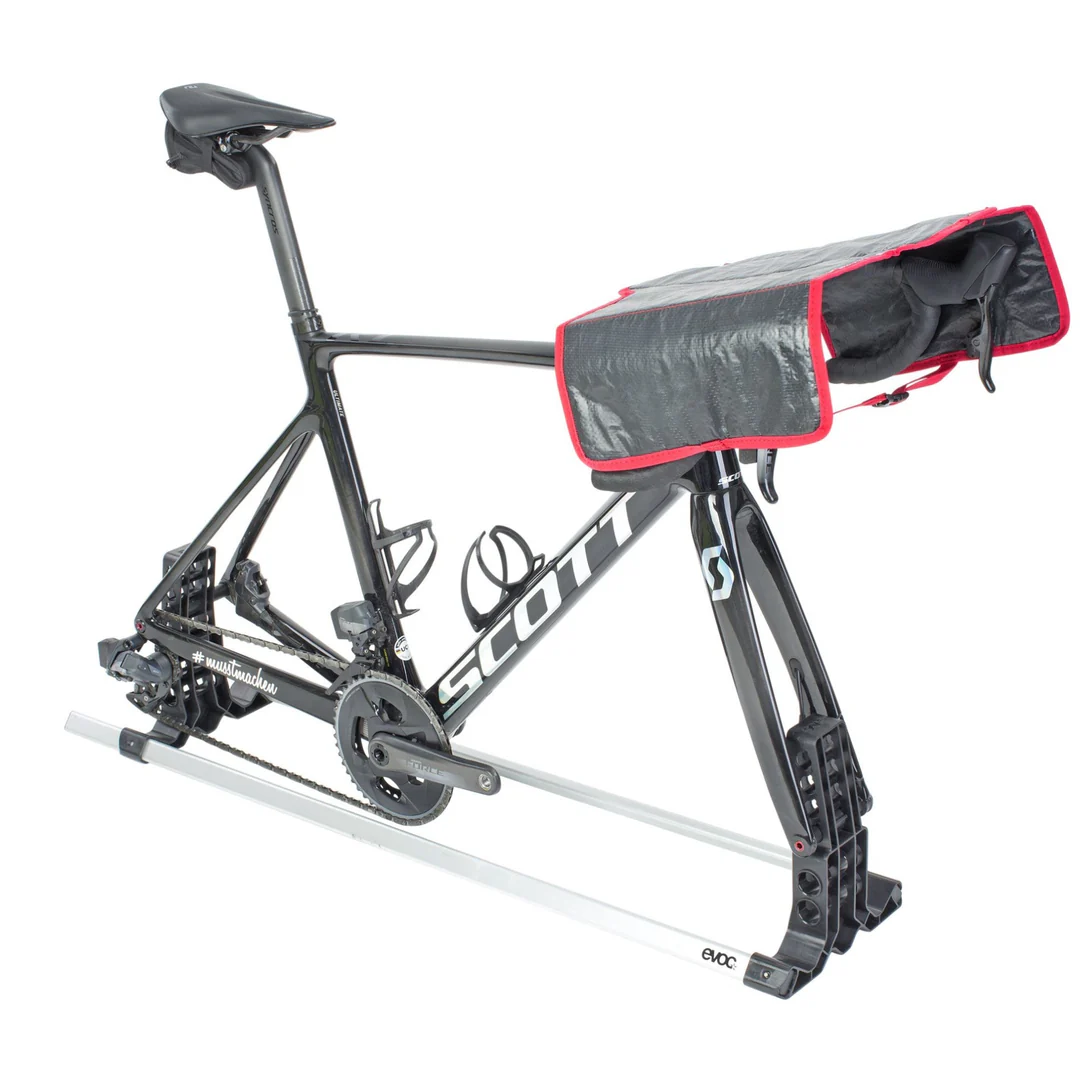 EVOC_Road_Bike_Bag_Pro_721426-01_15_1080x.png
