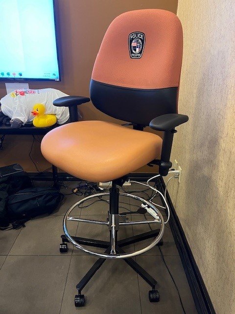 bossstool1.jpg