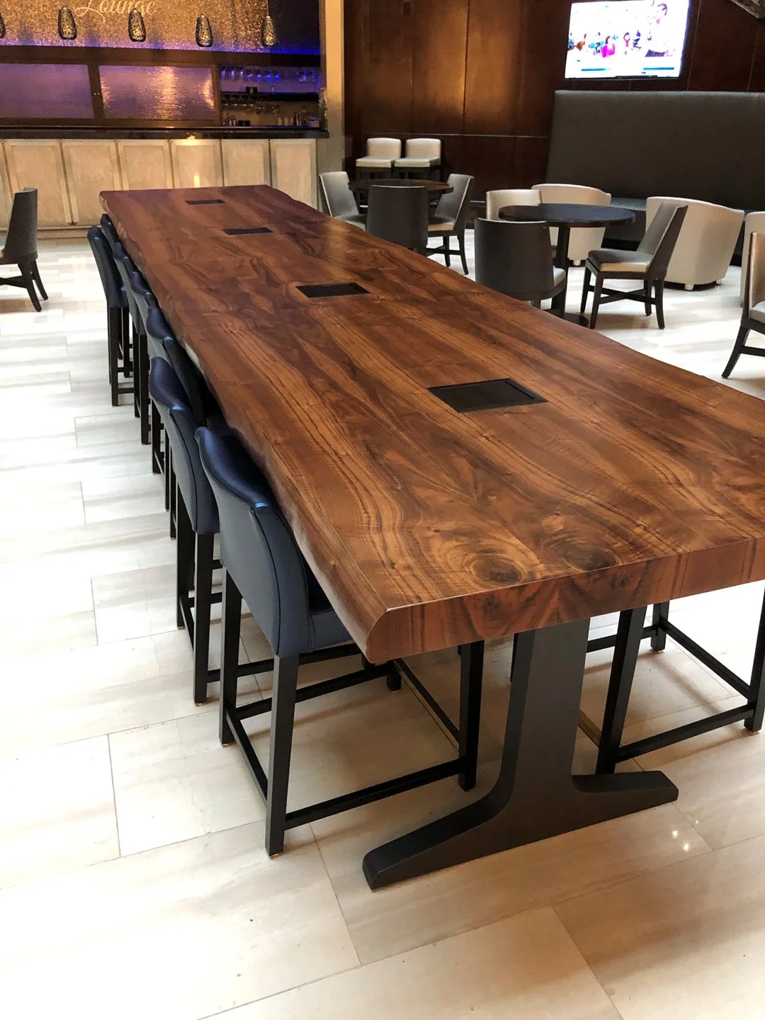 Hilton Nashville Live Edge Claro2.jpg