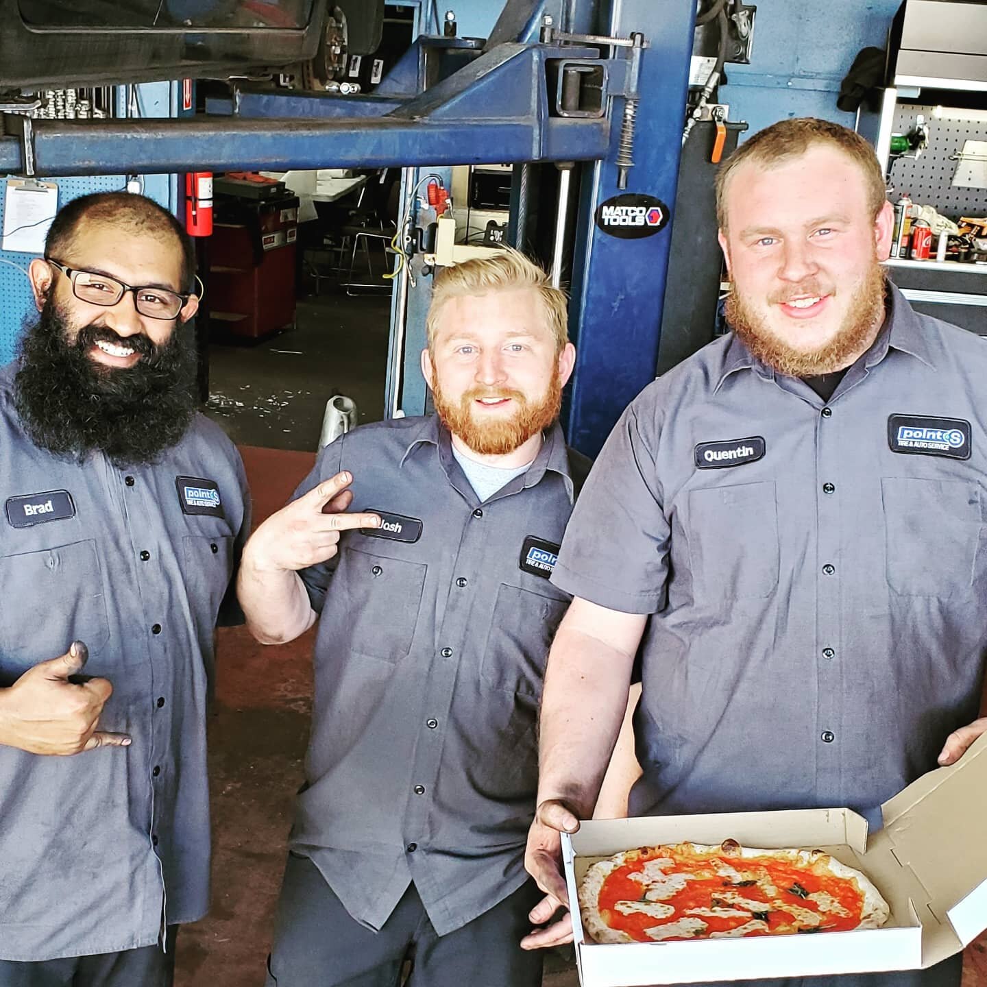 making pizza in the streets of Seattle one stop at the time
The new old fashion way tomato sauce mozzare and basil we go Classic

#seattle
#seattlefoodie #pizzalover #pizzatime #seattlefoodtruck