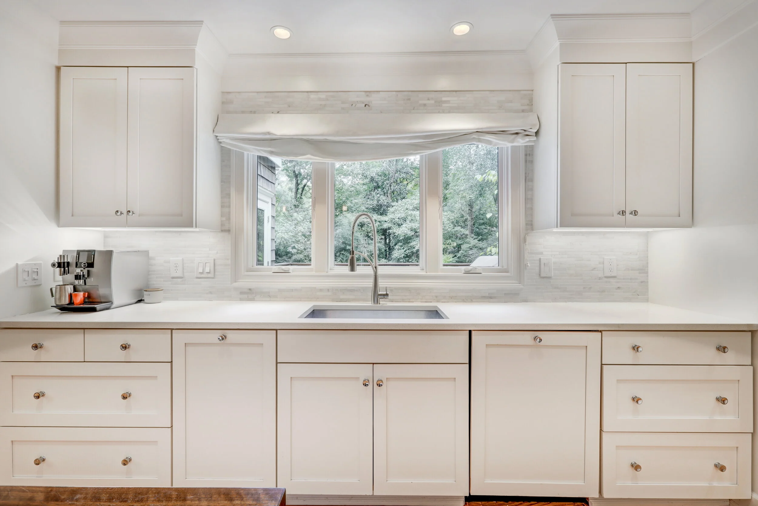 3163 Verdun Dr Kitchen-30.JPG