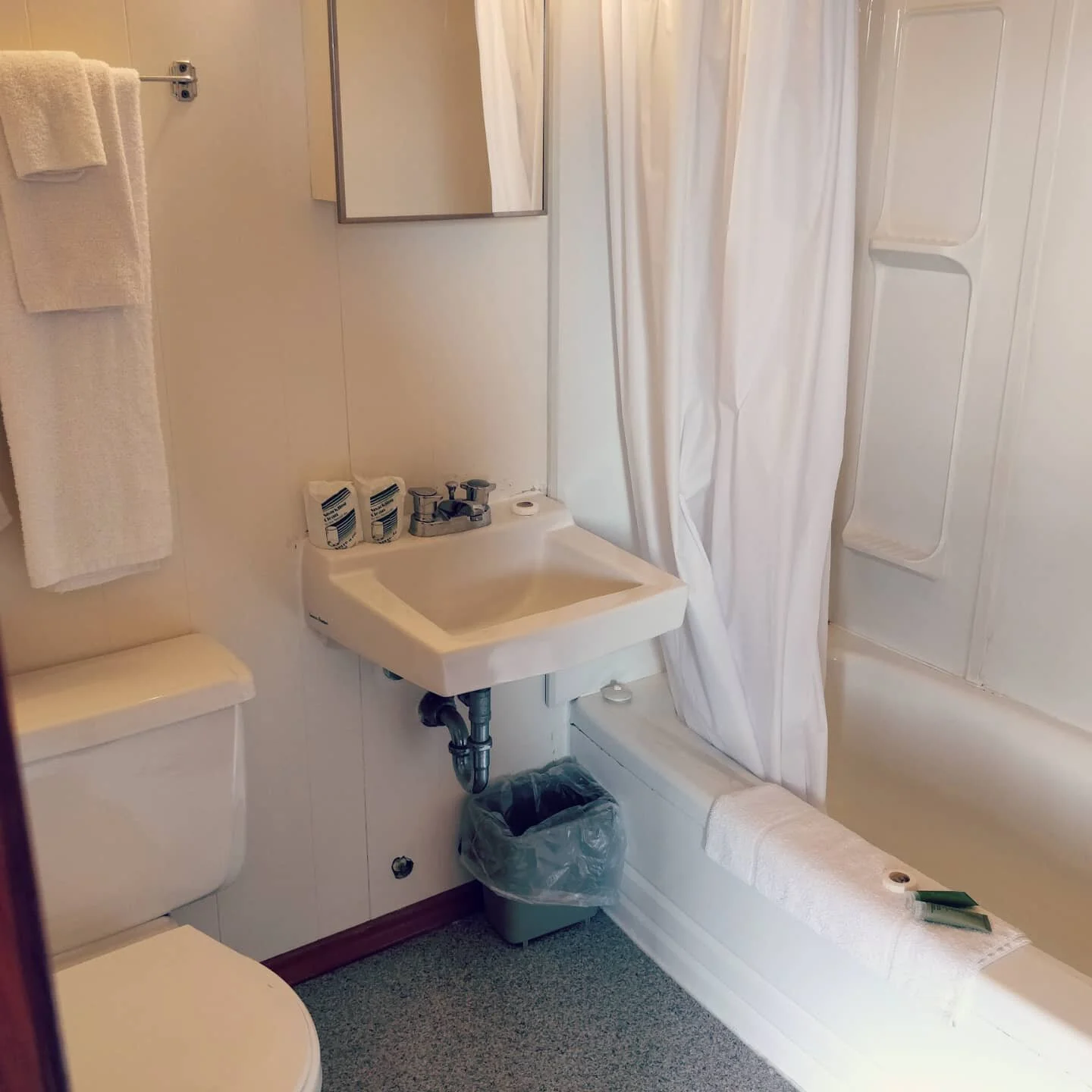 The craziness of summer is finally easing off, which means renovations are back in full swing!
We are tackling all the worn out old bathrooms in the back building over the winter.
Keep an eye on our stories for progress updates, and to see all the ri