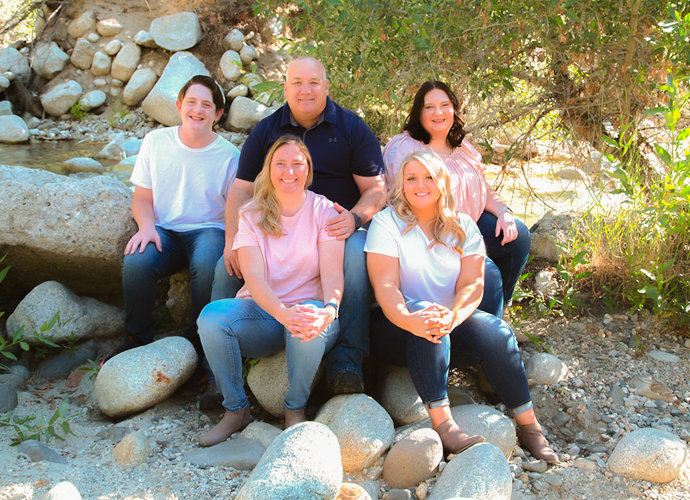 Hartwell-Locher-fam-1.png