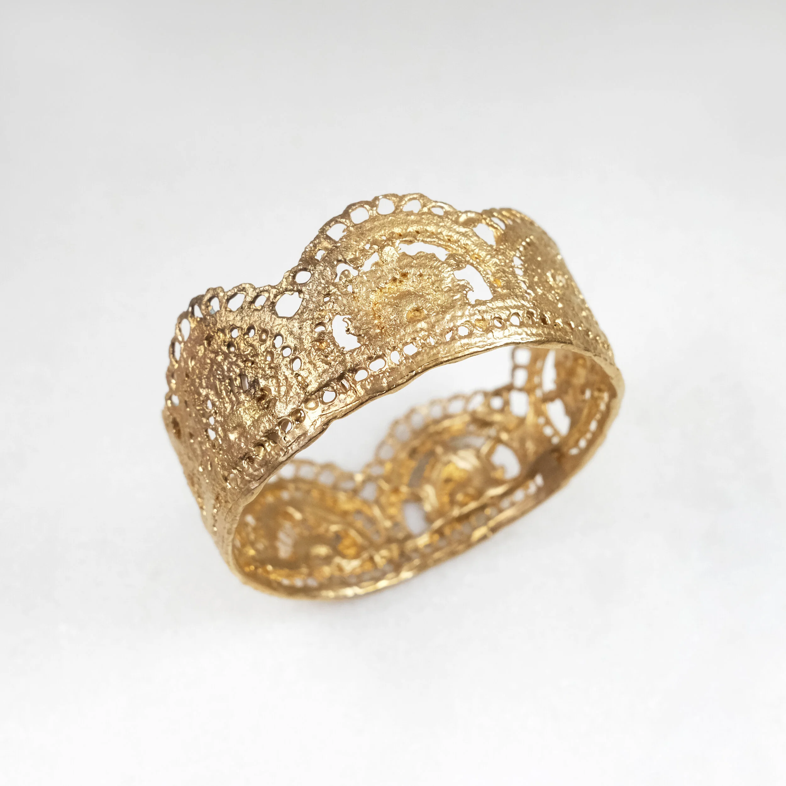 Bronze Scalloped Bangle — Gabrielle Jewelry