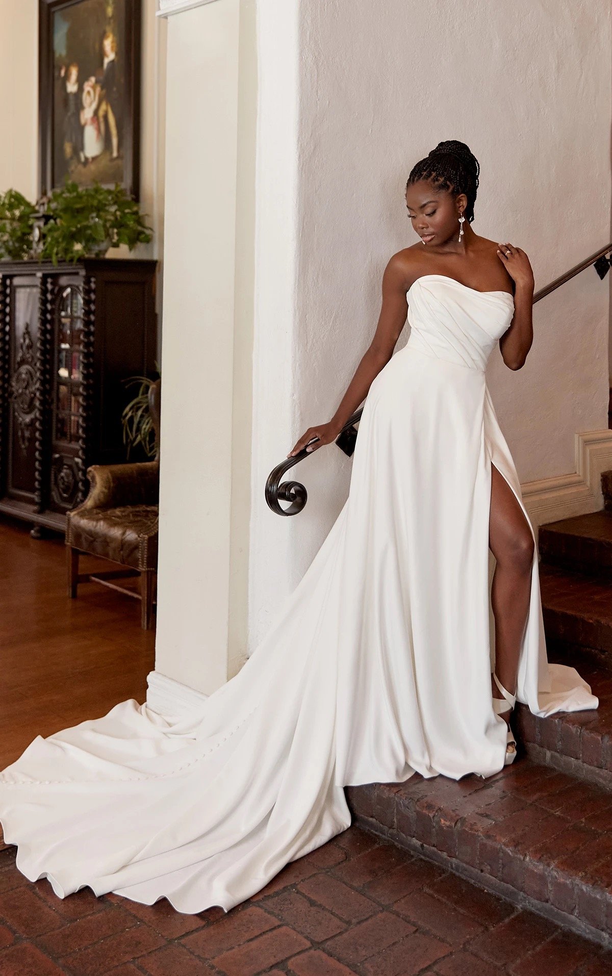 D4225 | Essense of Australia | Trunk Show