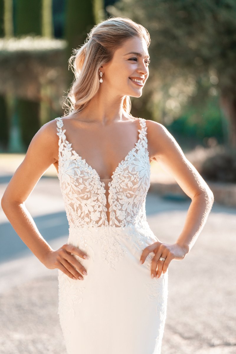 A1305 | Allure Bridals