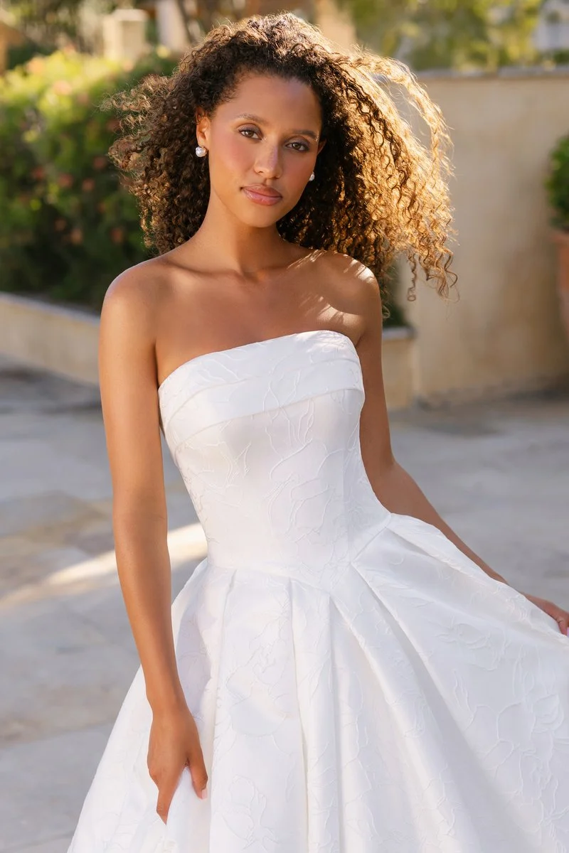 A1400 | Allure Bridals 