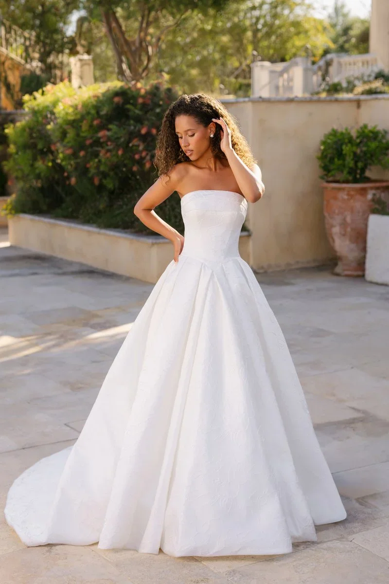 A1400 | Allure Bridals 
