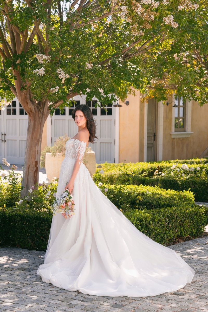 A1418 | Allure Bridals 