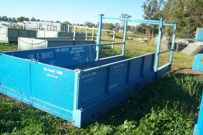 Loading Platform 11(roll in roll out) SWL 5000 kg 5m inboard, 2.7m outboard, 2.1m wide external, 1.875m wide internal