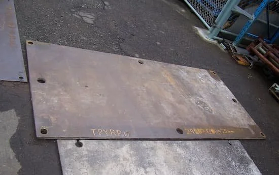 Steel Plate Riding Steel Road Plate Hire — THE PLANT YARD
