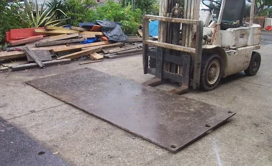 Steel Road Plate Hire — THE PLANT YARD
