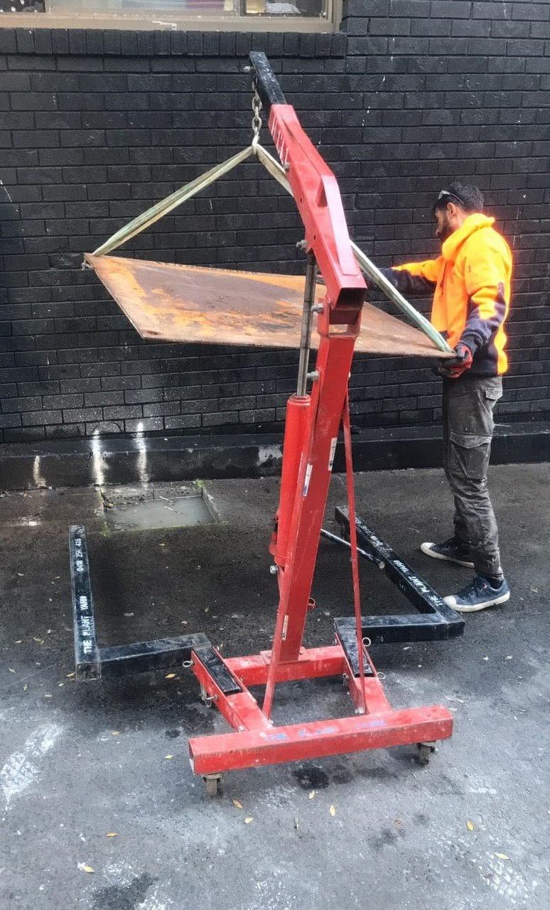 plate-lifter-hire-sydney (1).jpg