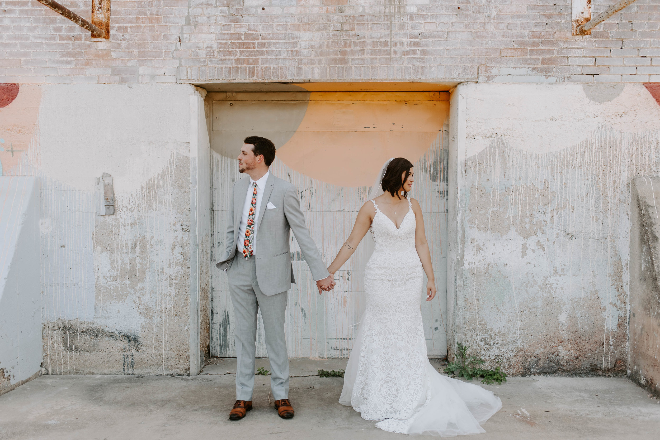 Brik Venue Fort Worth Summer Wedding--14.jpg