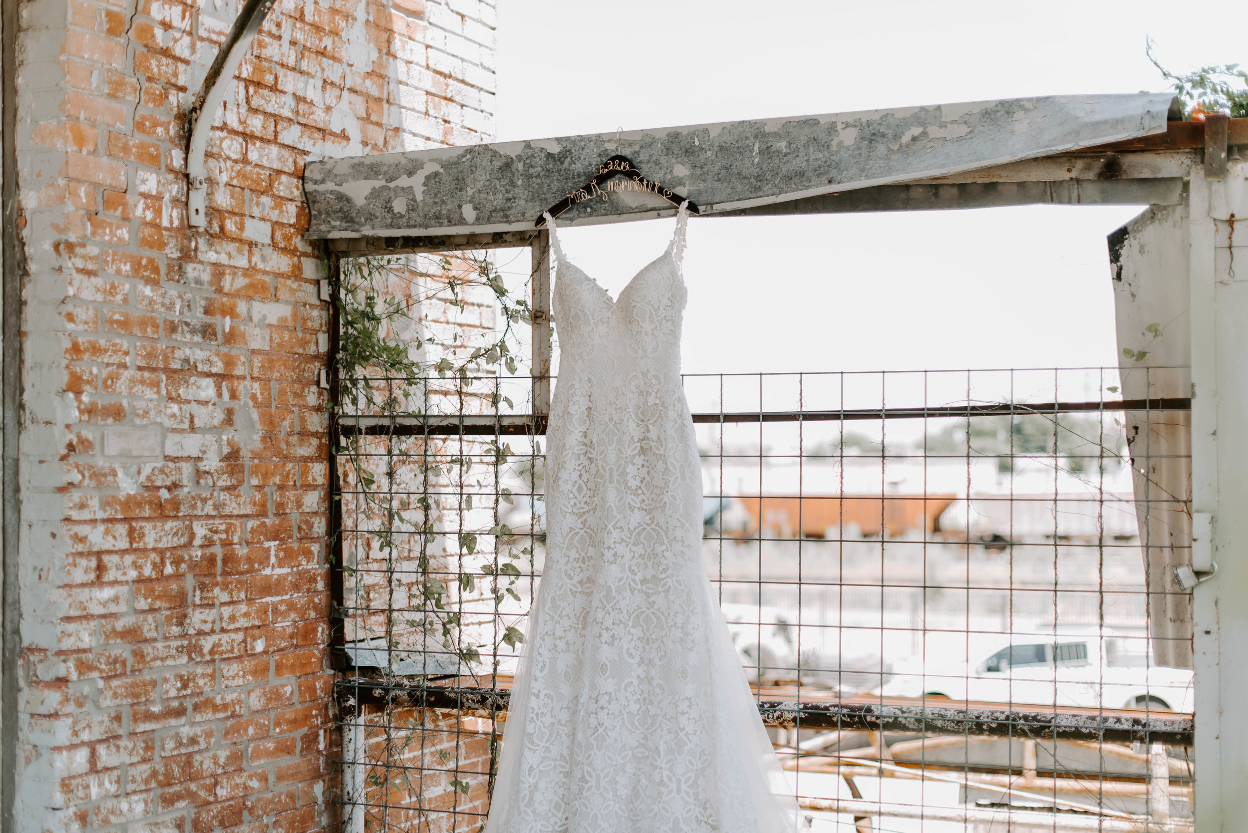 Brik Venue Fort Worth Summer Wedding-5702.jpg