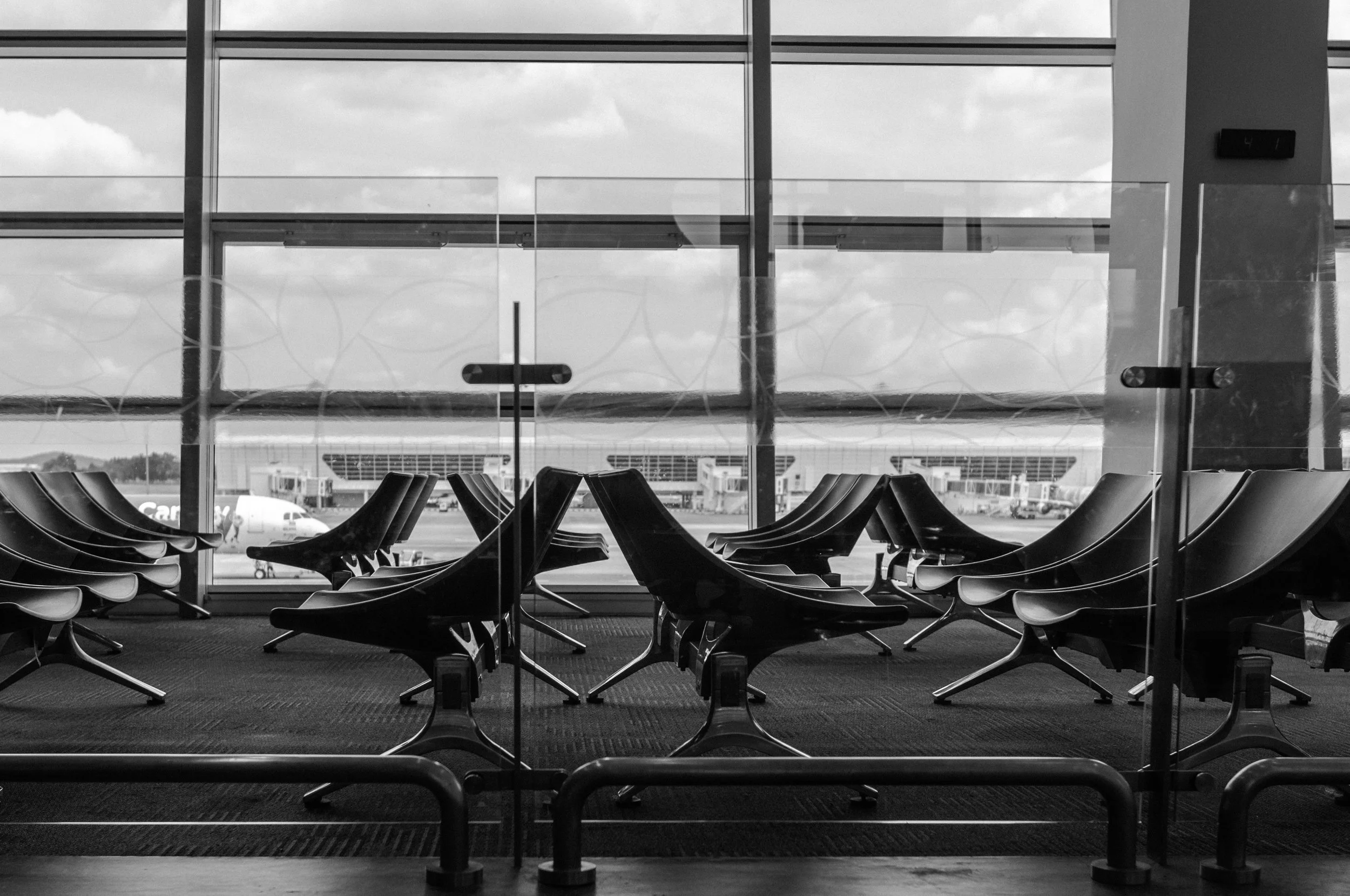 Escaping Immigration Detention