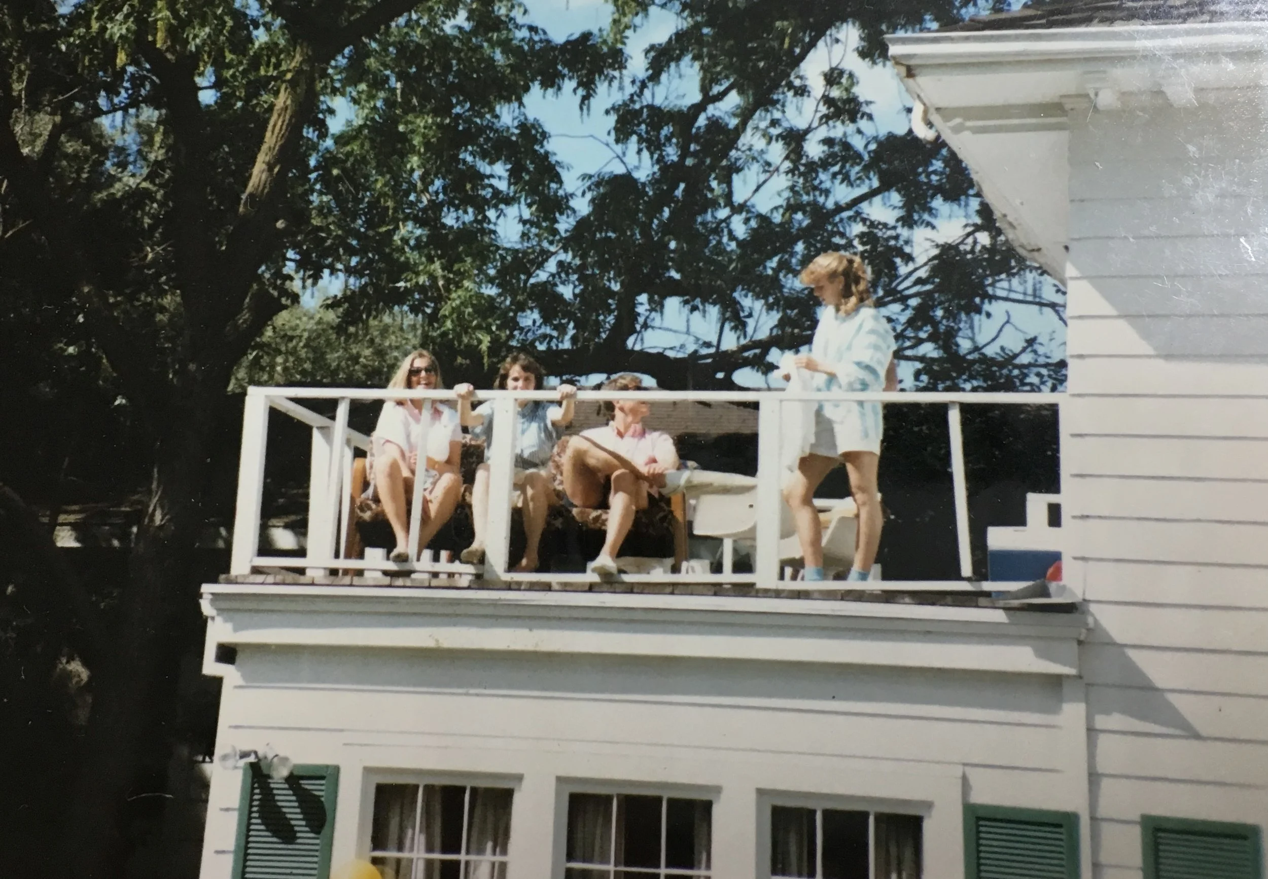 1985B.jpg