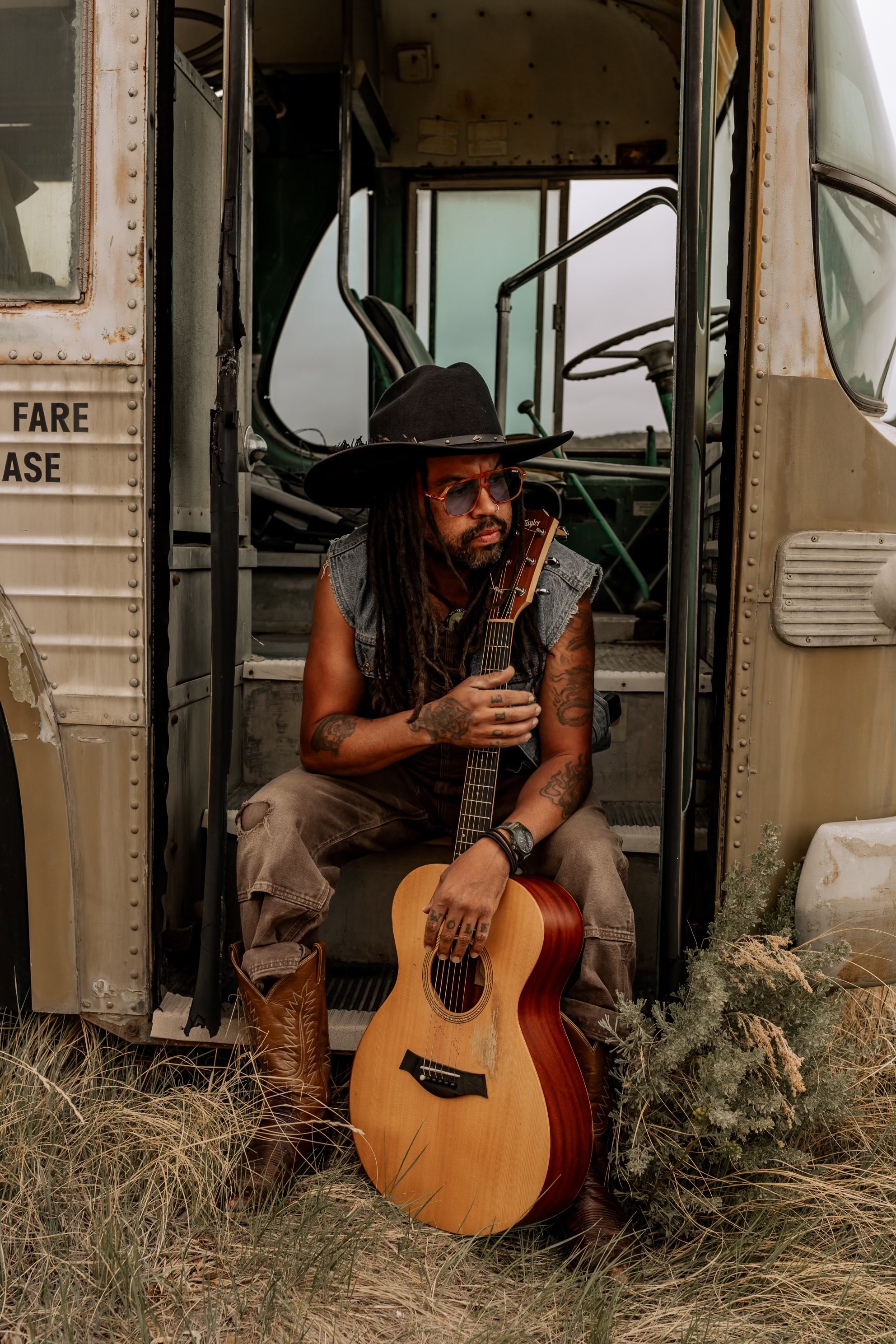 Garry Blackchild, traveling musician