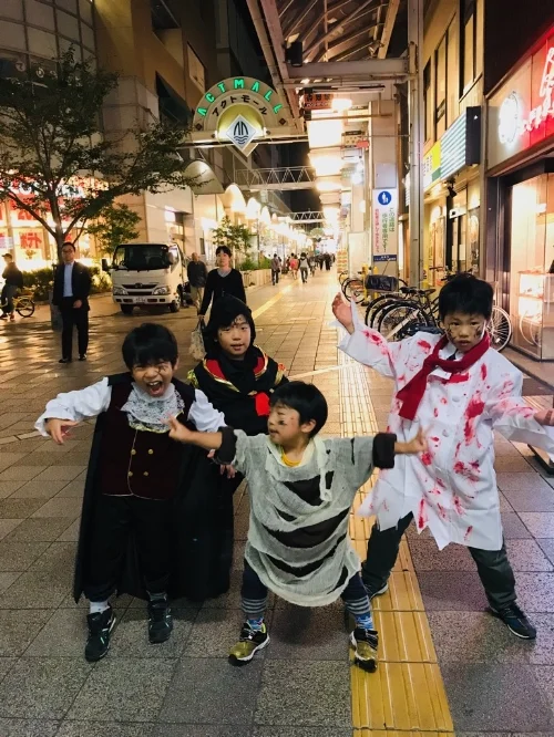 OUR 2018 HALLOWEEN COSTUME WINNERS. AREN`T THEY ADORABLE?