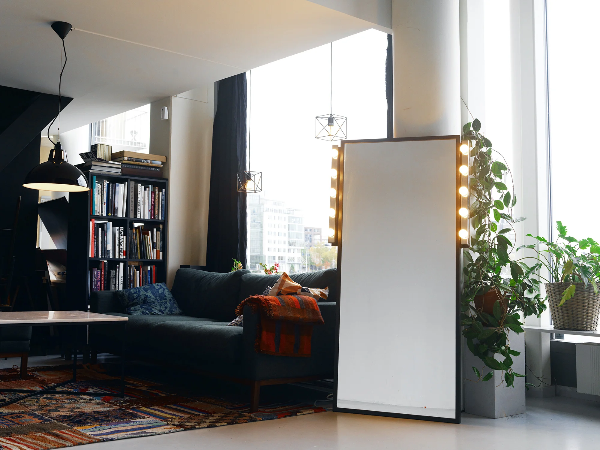 studio_lounge3.jpg