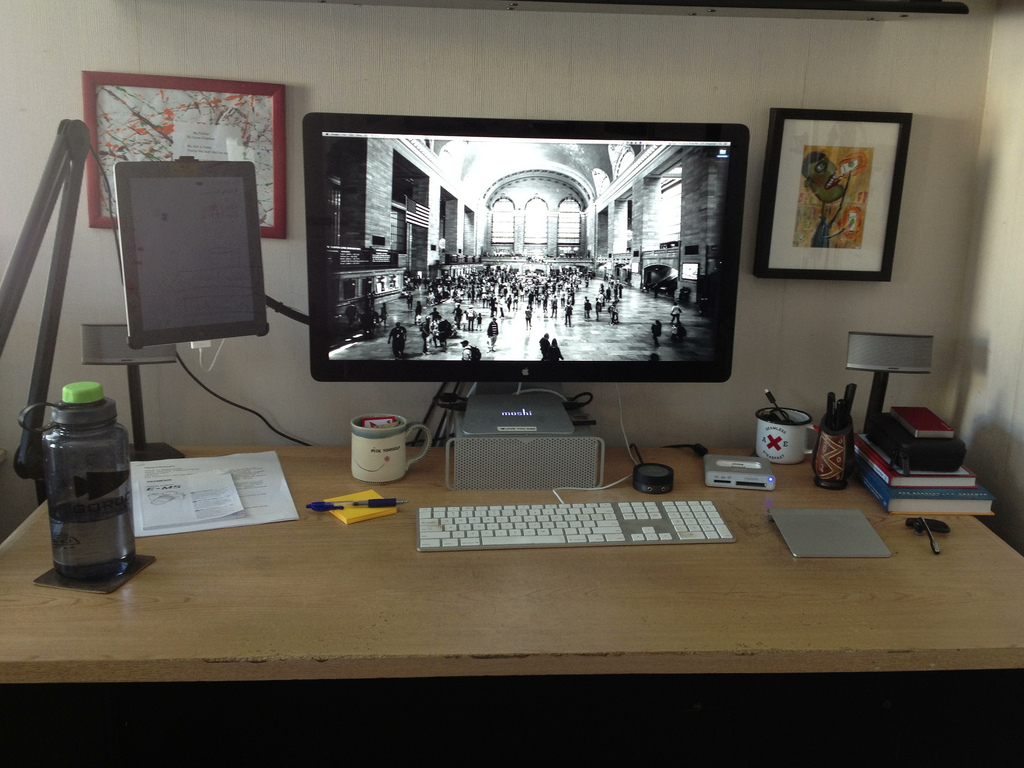 desk.jpg