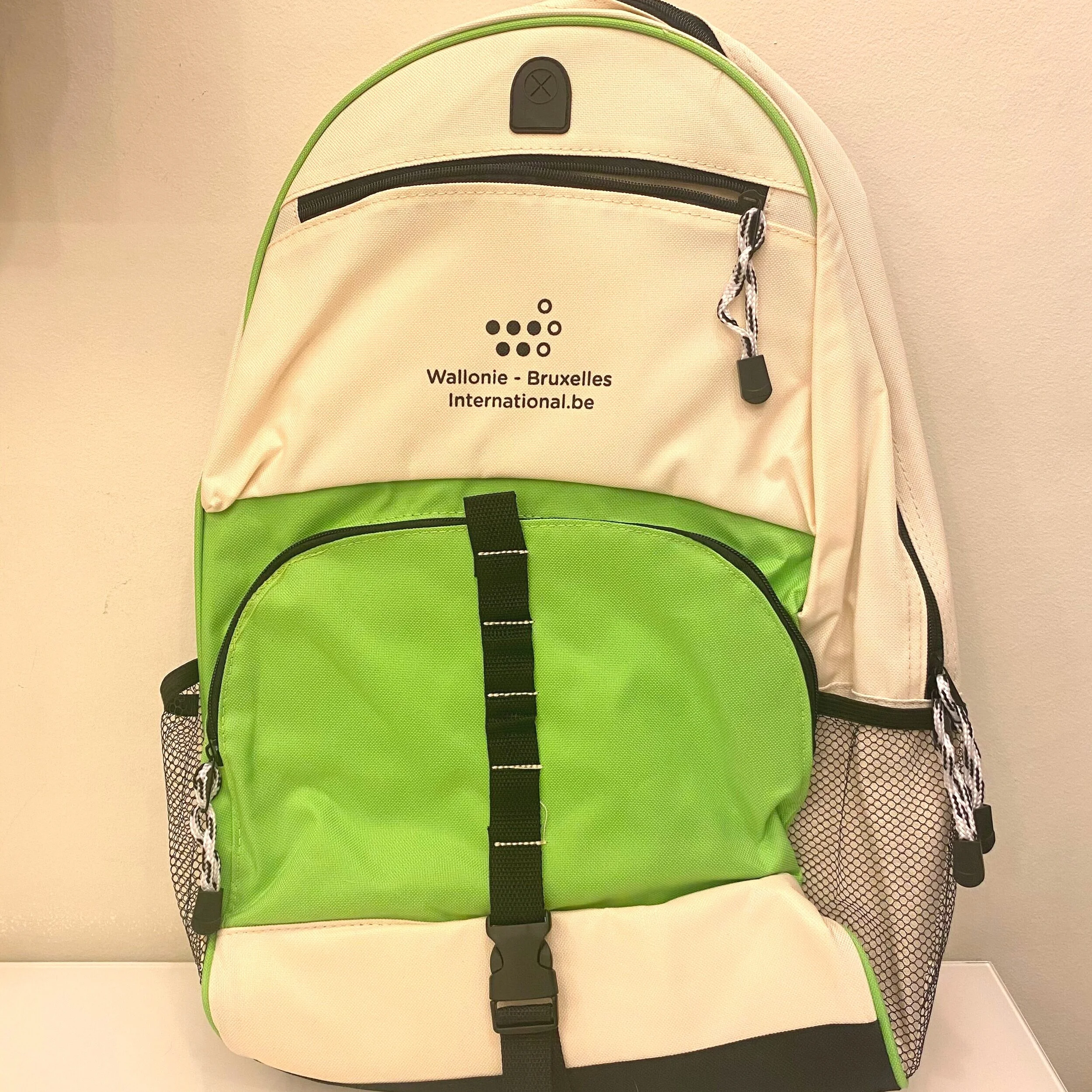 🇧🇪 BELGIUM CONSULATE   -  New Backpack white/green: Wallonie-Bruxelles International (more photos here) Item Number: BC11 Donation: ₽ 300 [SOLD:  ₽300] ~~~~~~~~~~~~~~~~