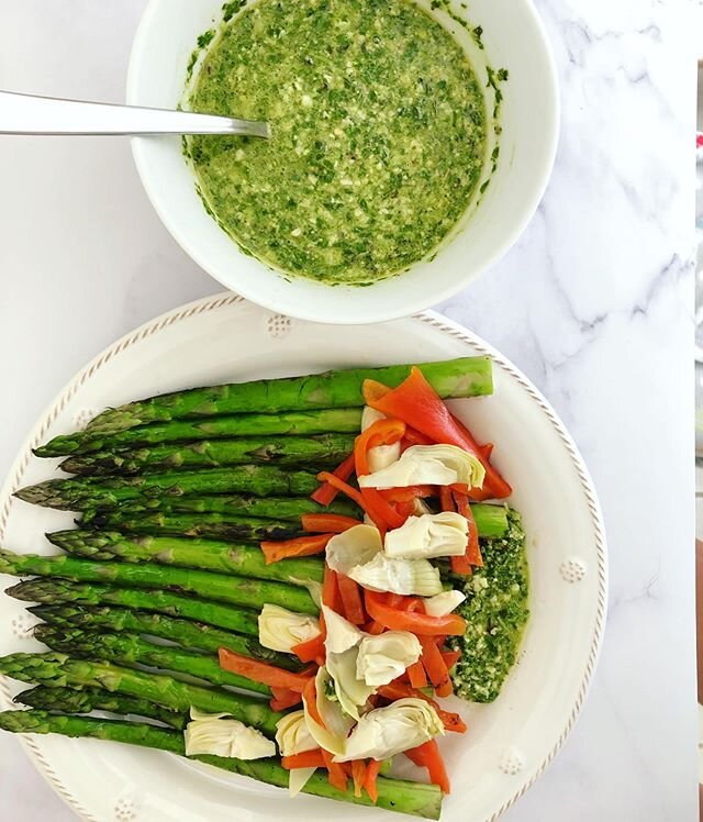 Let&rsquo;s Eat!
Pesto and asparagus salad! 
@jacquespepinfoundation #instachef