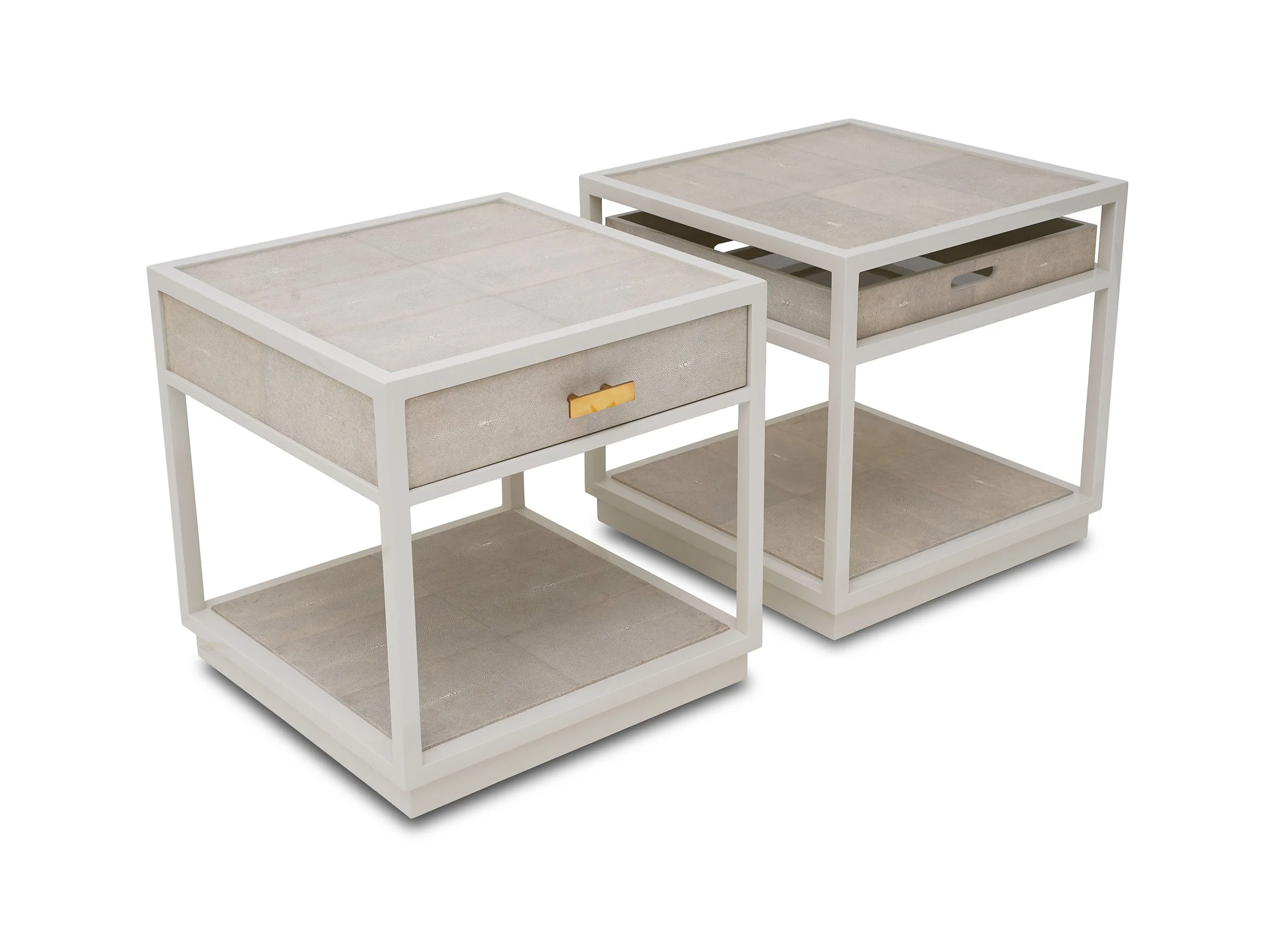 Divine Stand in bisque lacquer with antique shagreen