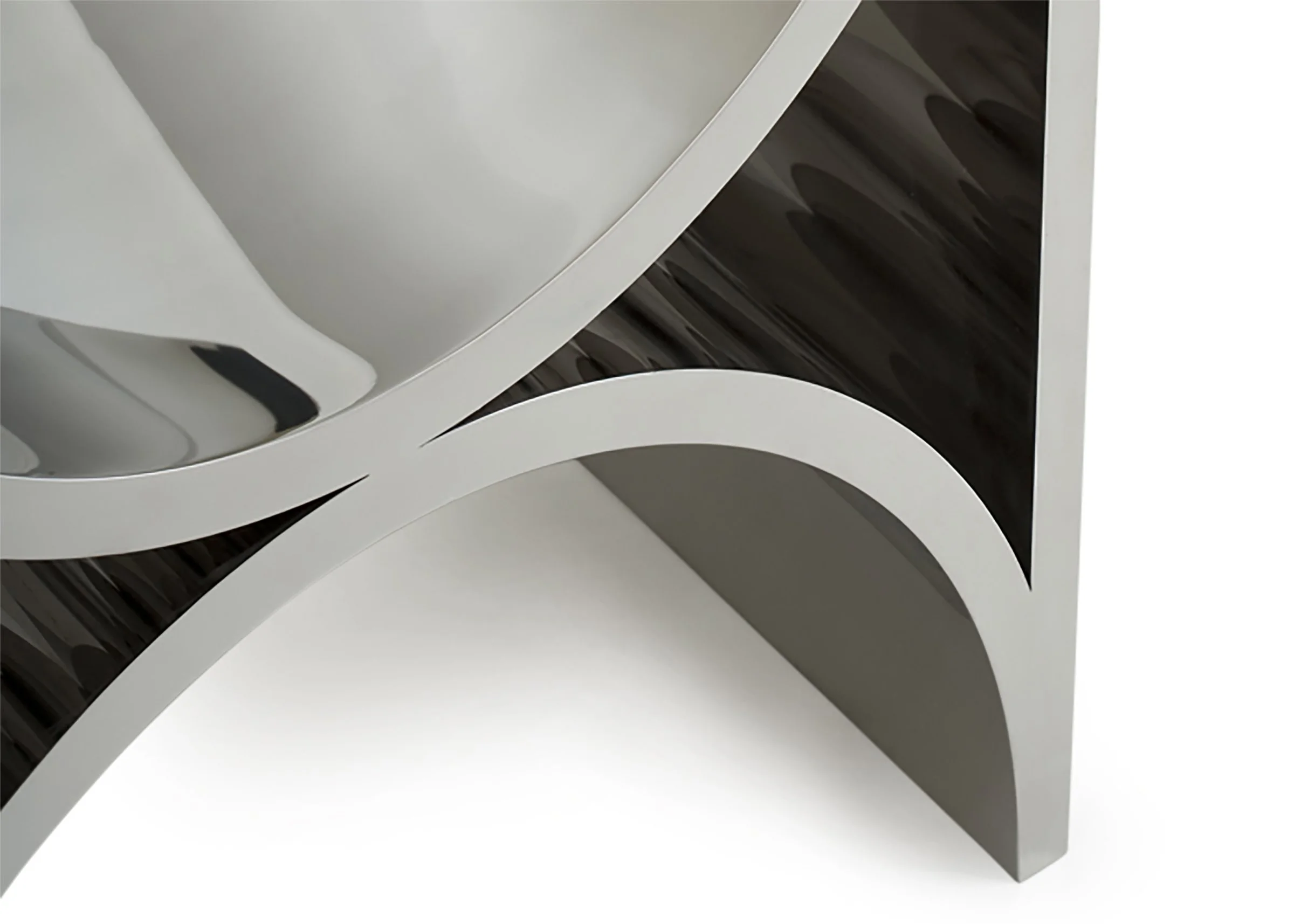 SIGMUNDDETAIL.jpg