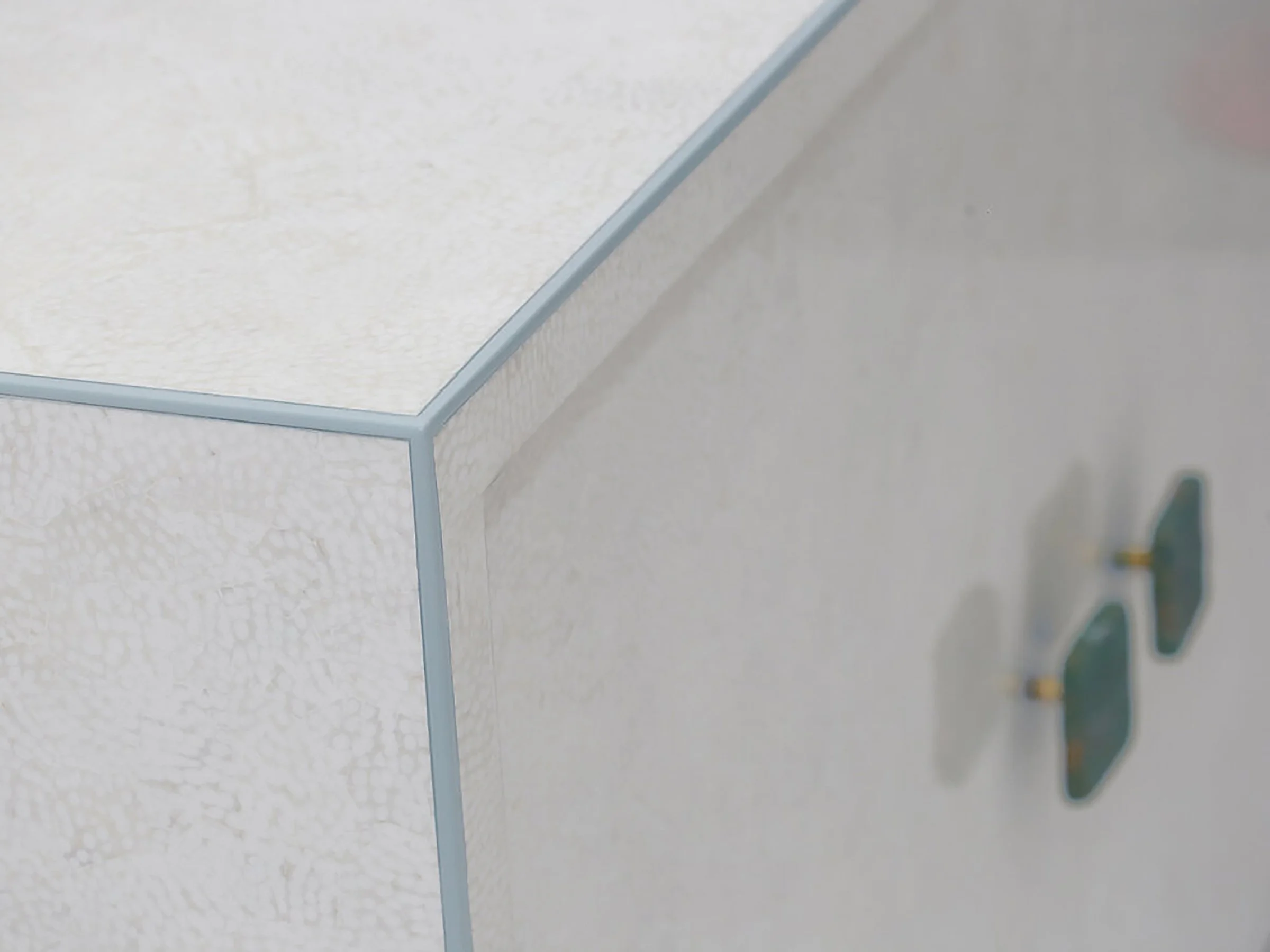 Liz Cabinet in White Snakeskin Eggshell Lacquer with bronze handles-detail..