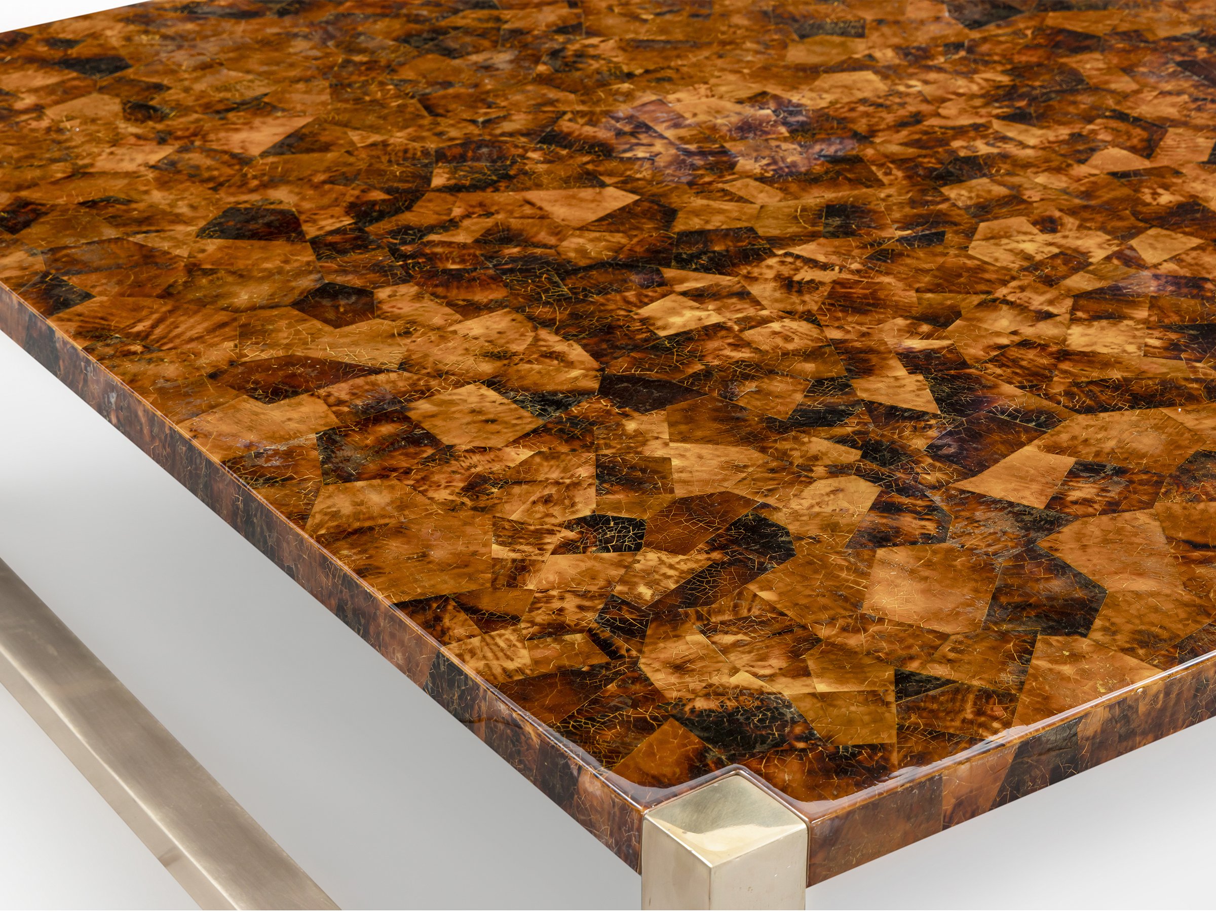 cameron-cocktail-table-amber-pen-shell_04.jpg
