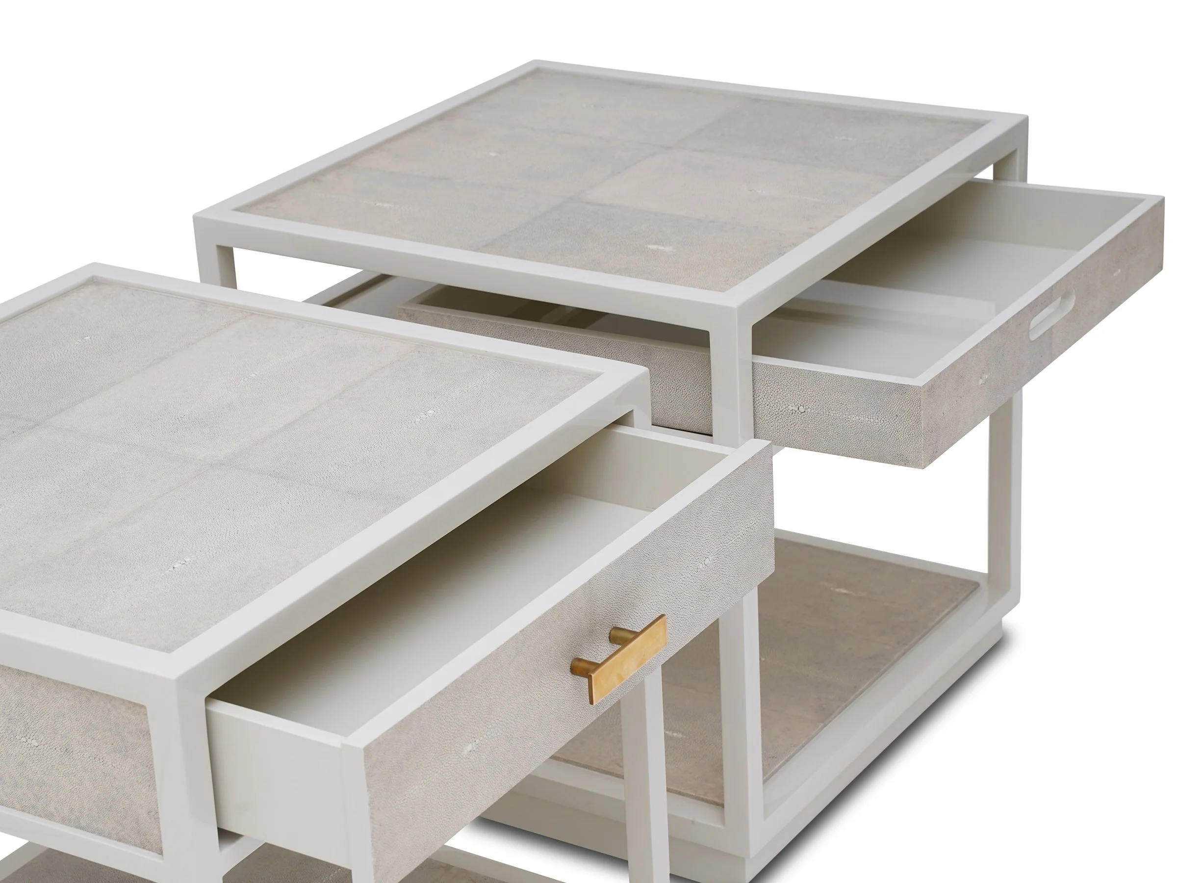Divine Stand in bisque lacquer with antique shagreen